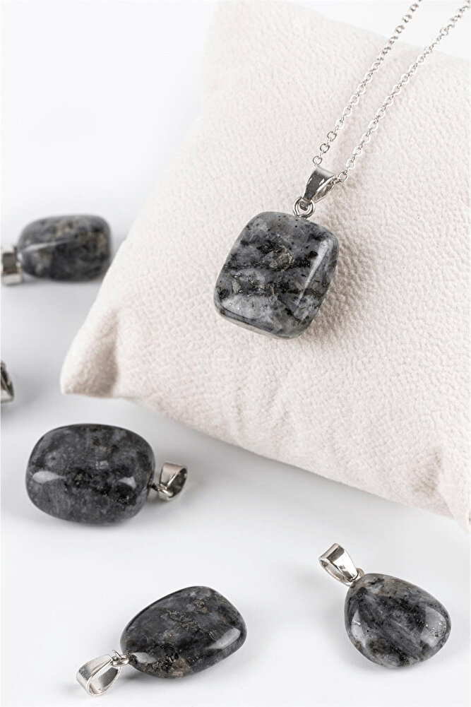 Sertifikalı Tımbıl Model Labradorit Taşı Kolye (SPEKROLİT TAŞI)